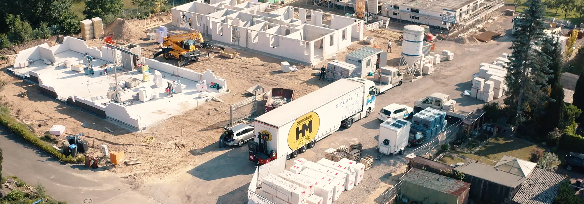 HM Spedition & Logistik: Bundesweite Baustellenlogistik