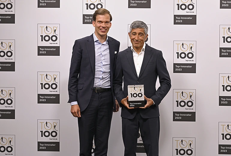 Erneute TOP 100-Auszeichnung: Moritz Meyer und Ranga Yogeshwar